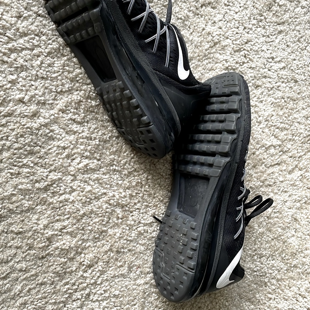 Men’s Air Max black size 9